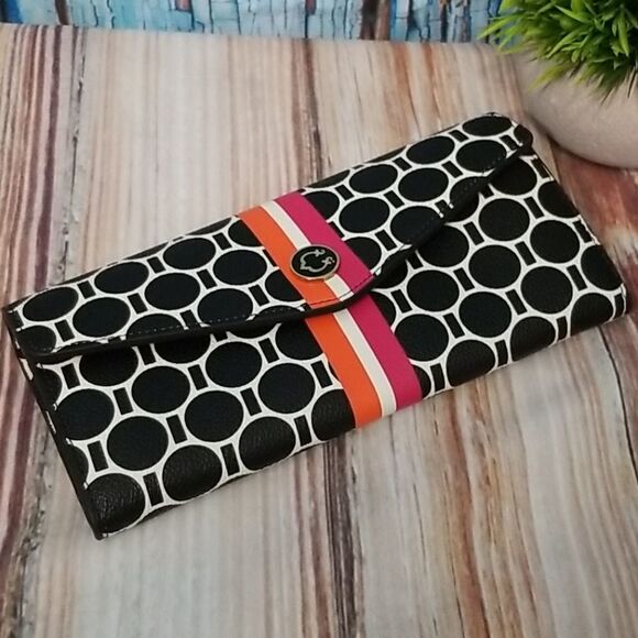 C. Wonder Geometric Print Wallet - Picture 2 of 10